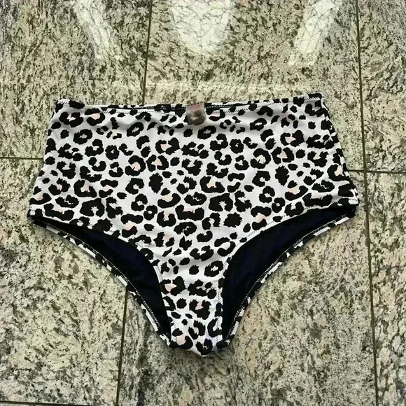 2 Pc. Swim Suit - Picture 7 of 10